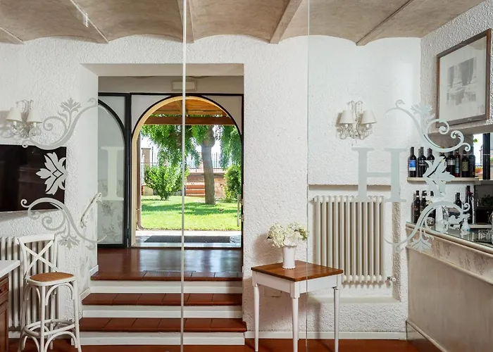 이데알레 아시시