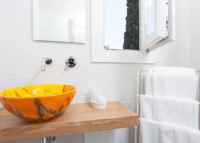 이데알레 호텔 3*